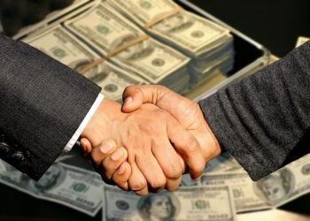 How to Make Money Flipping Domain Names: A Beginner’s Guide